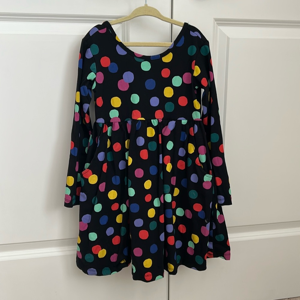 Hanna Anderson long sleeve polka dot skater dress with pockets. Like new. Sz 6-7